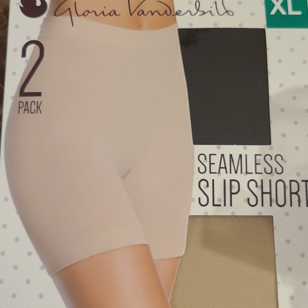 New 2.pck Gloria Vanderbilt Seamless Slip Short